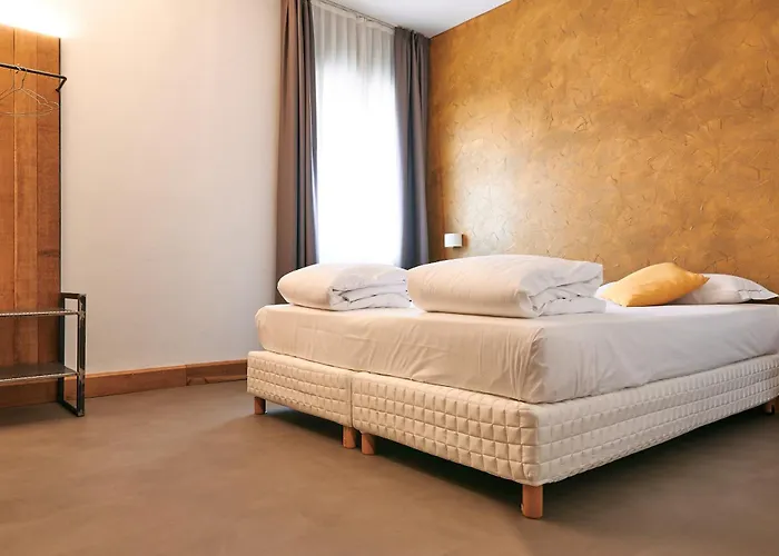 Hg Due Ragni فندق