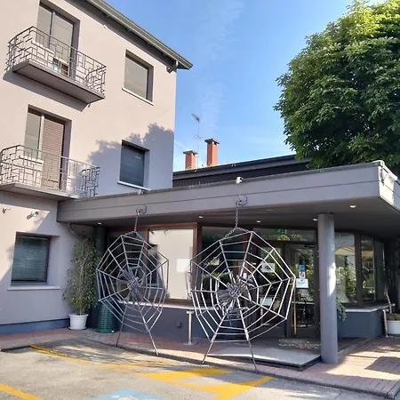 Hotel Due Ragni E Ristorante